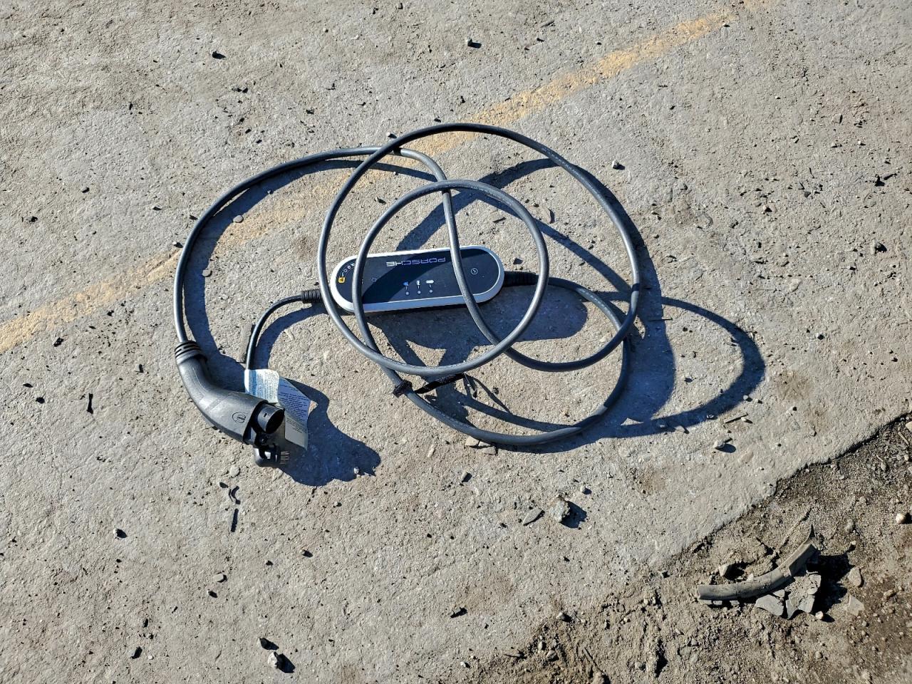 2023 Porsche Taycan - zdjęcie 12