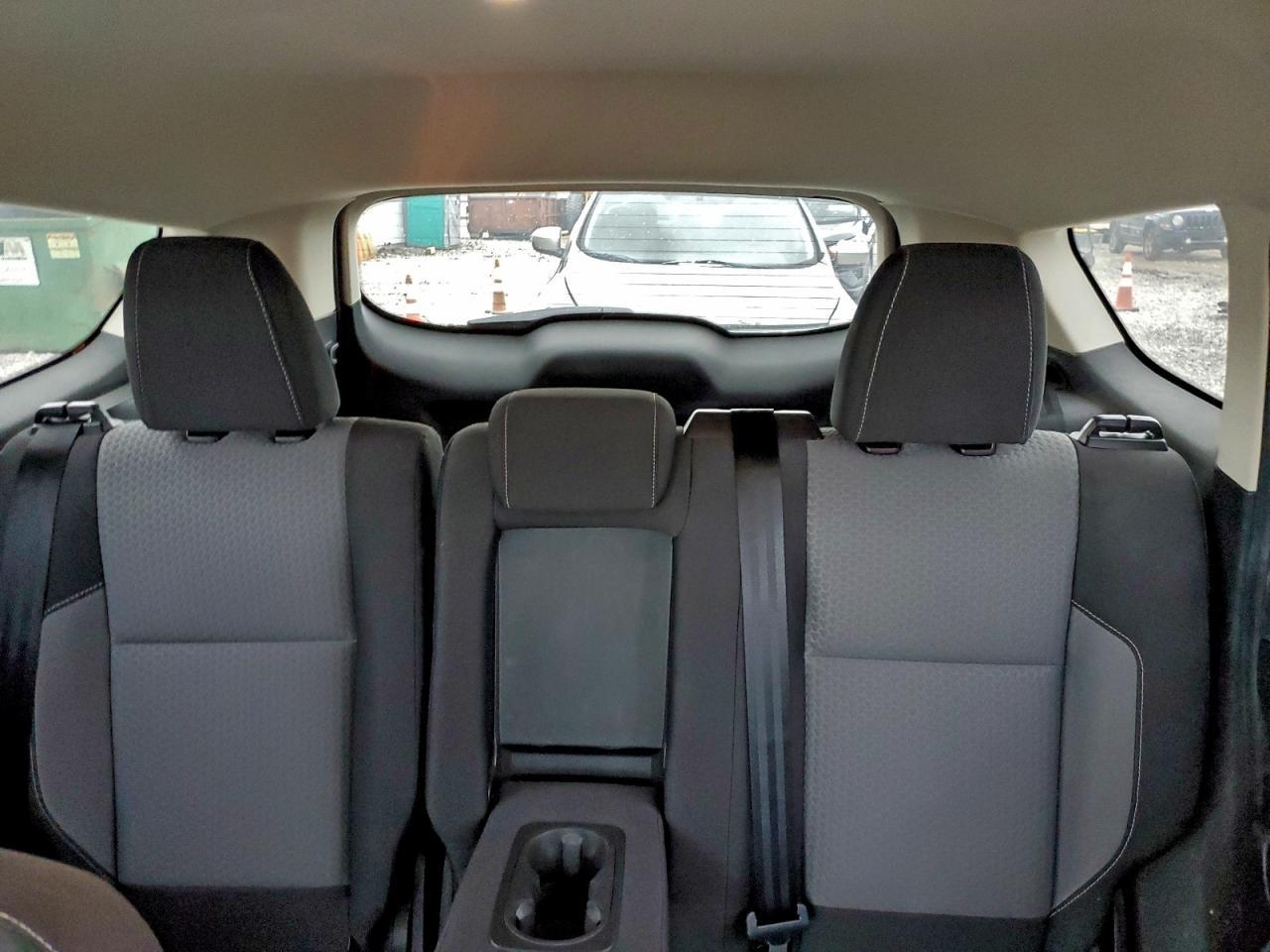 2017 Ford Escape - zdjęcie 10