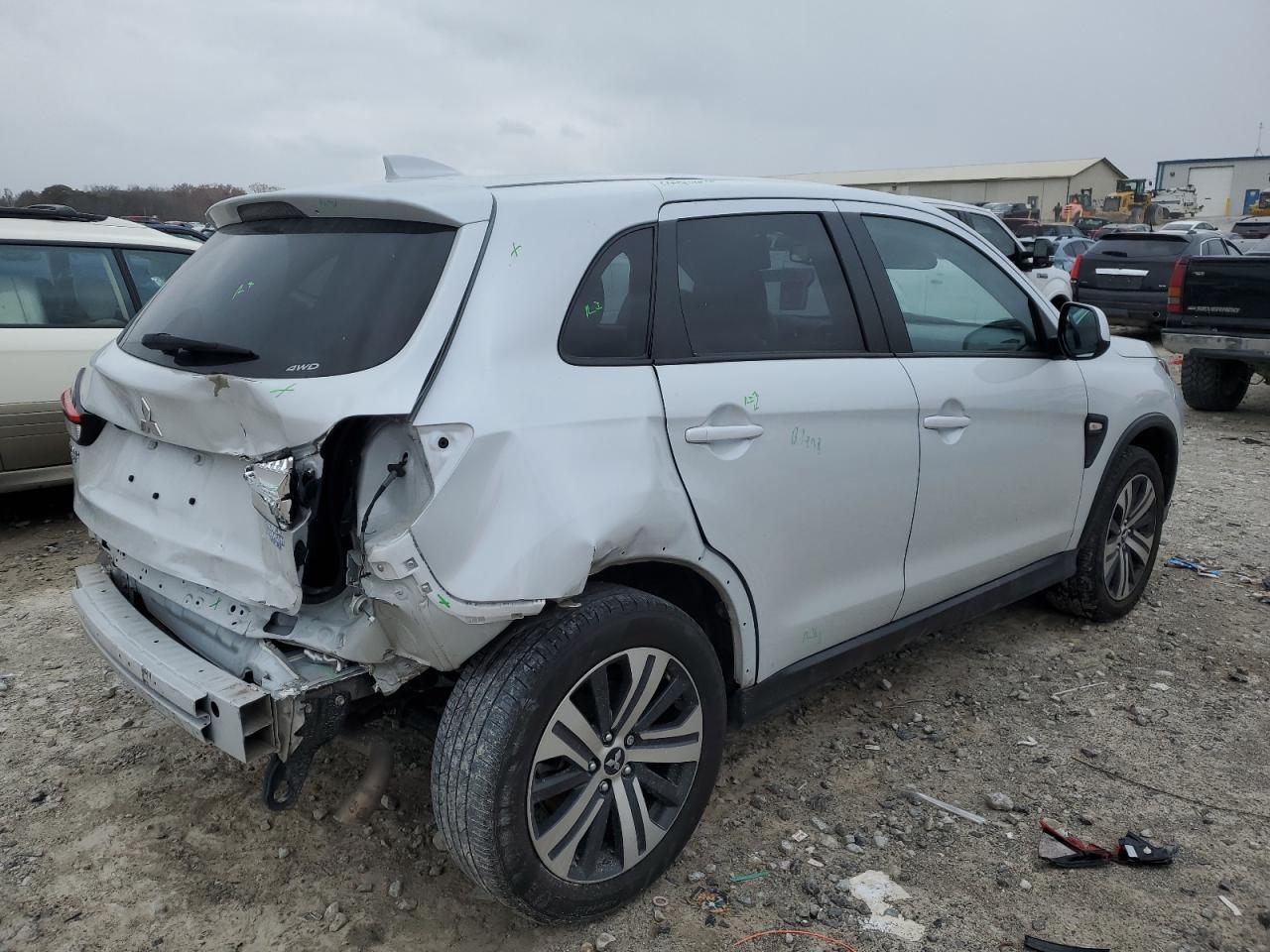 2024 Mitsubishi Outlander Sport S/Se - zdjęcie 3