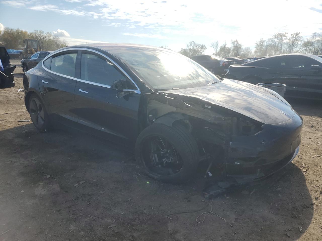 2018 Tesla Model 3 - zdjęcie 4