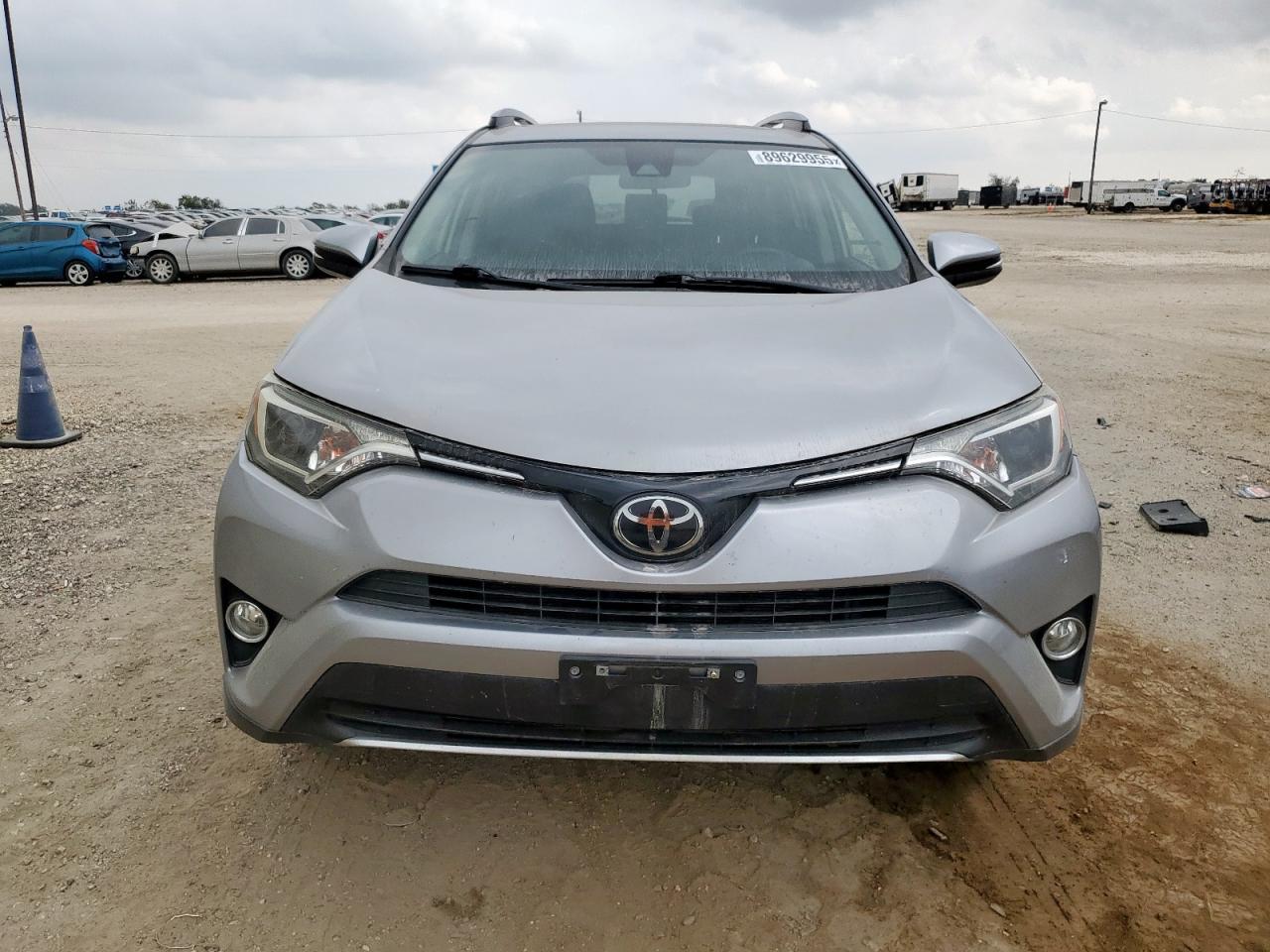 2018 Toyota RAV 4 - zdjęcie 5