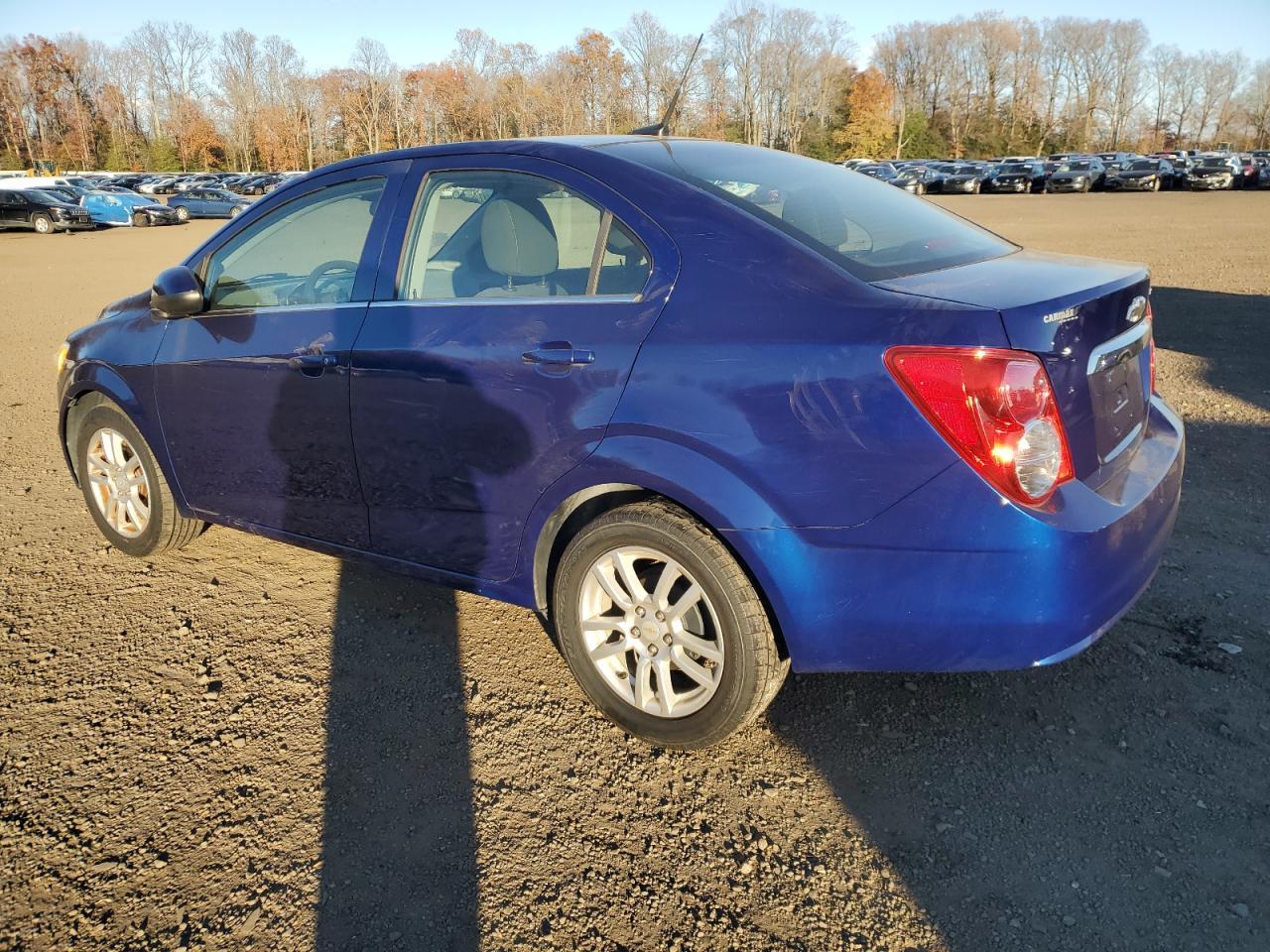 2013 Chevrolet Sonic - zdjęcie 2