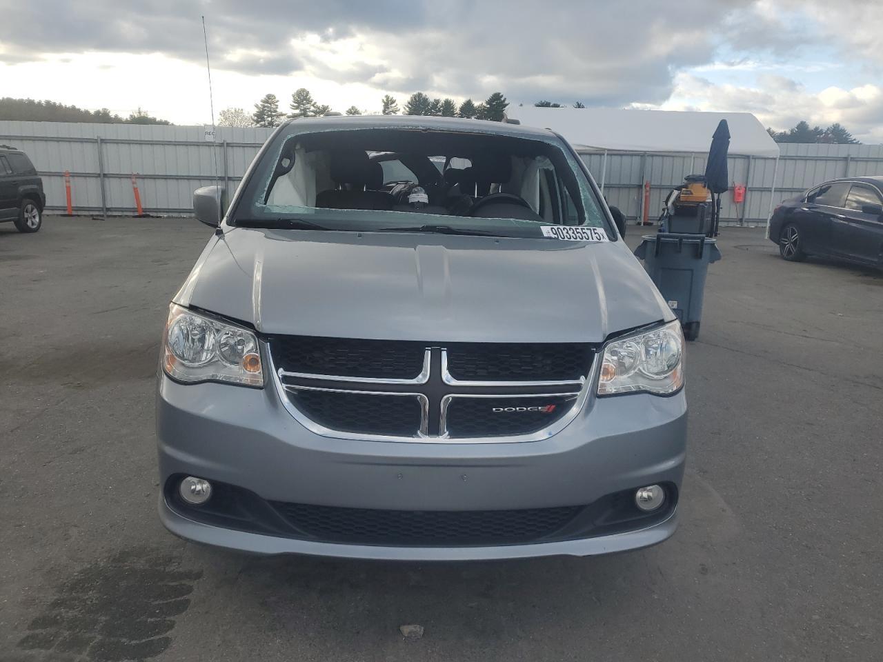 2019 Dodge Grand Caravan Sxt - zdjęcie 5