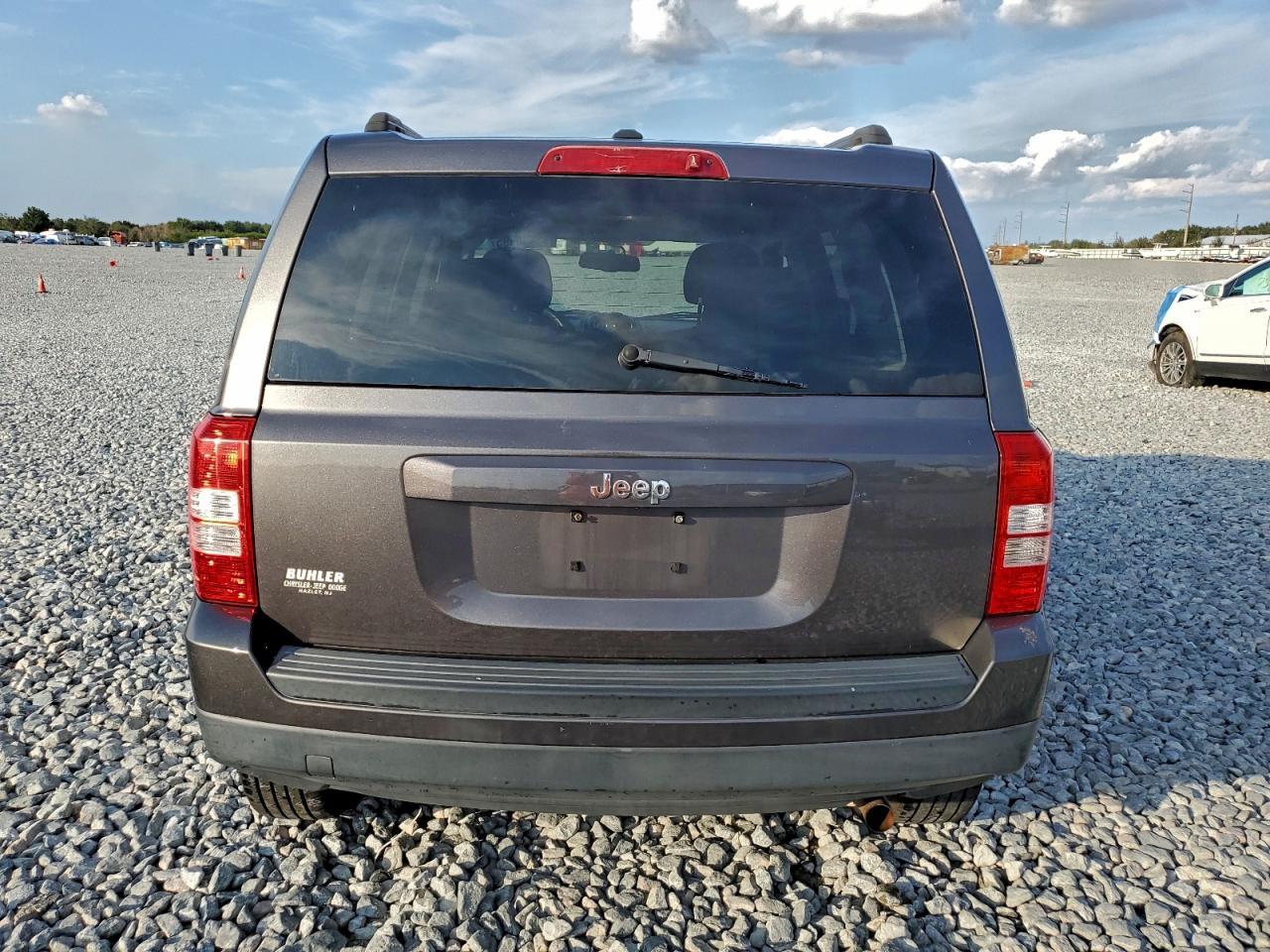 2015 Jeep Liberty (Patriot) - zdjęcie 6