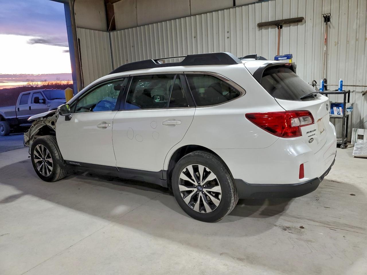2017 Subaru Outback - zdjęcie 2