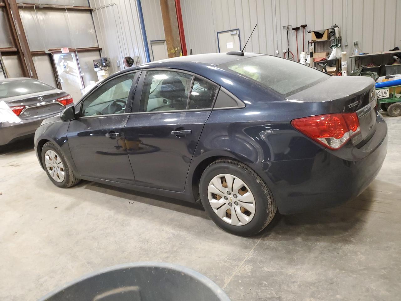 2016 Chevrolet Cruze Limited Ls - zdjęcie 2