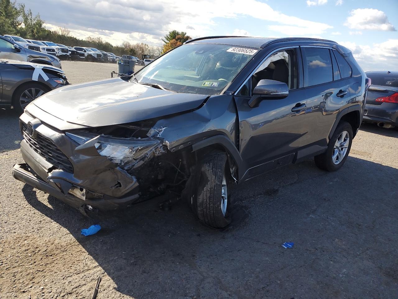 2019 Toyota RAV 4 - zdjęcie główne