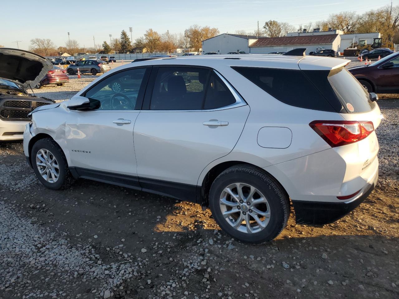 2018 Chevrolet Equinox - zdjęcie 2