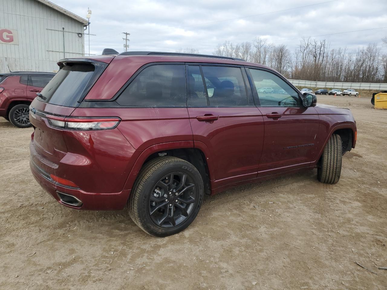 2025 Jeep Grand Cherokee 4Xe - zdjęcie 3