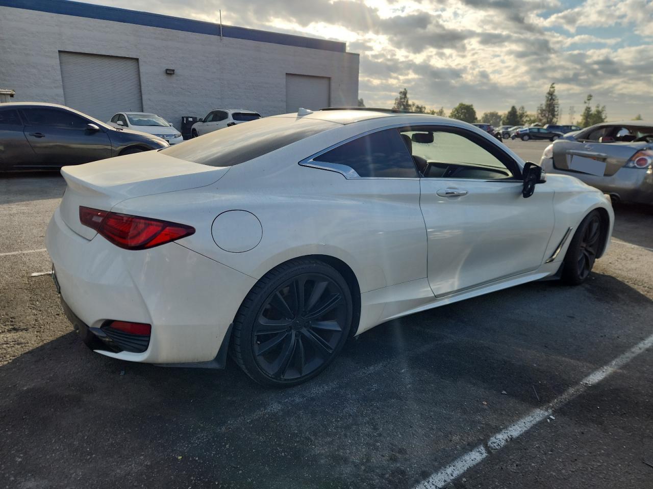 2019 Infiniti Q60 Red Sport 400 - zdjęcie 3
