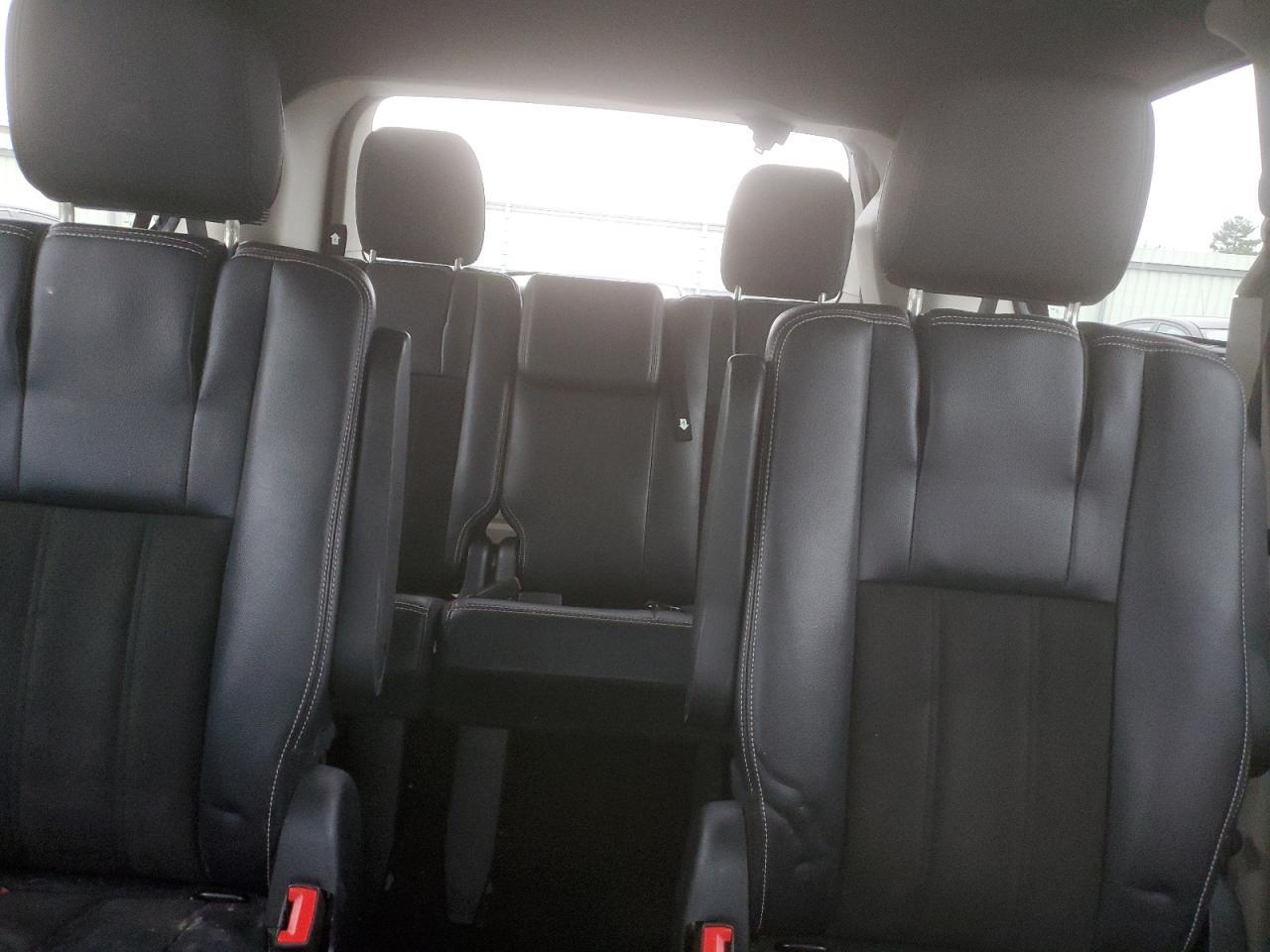2020 Dodge Caravan - zdjęcie 10