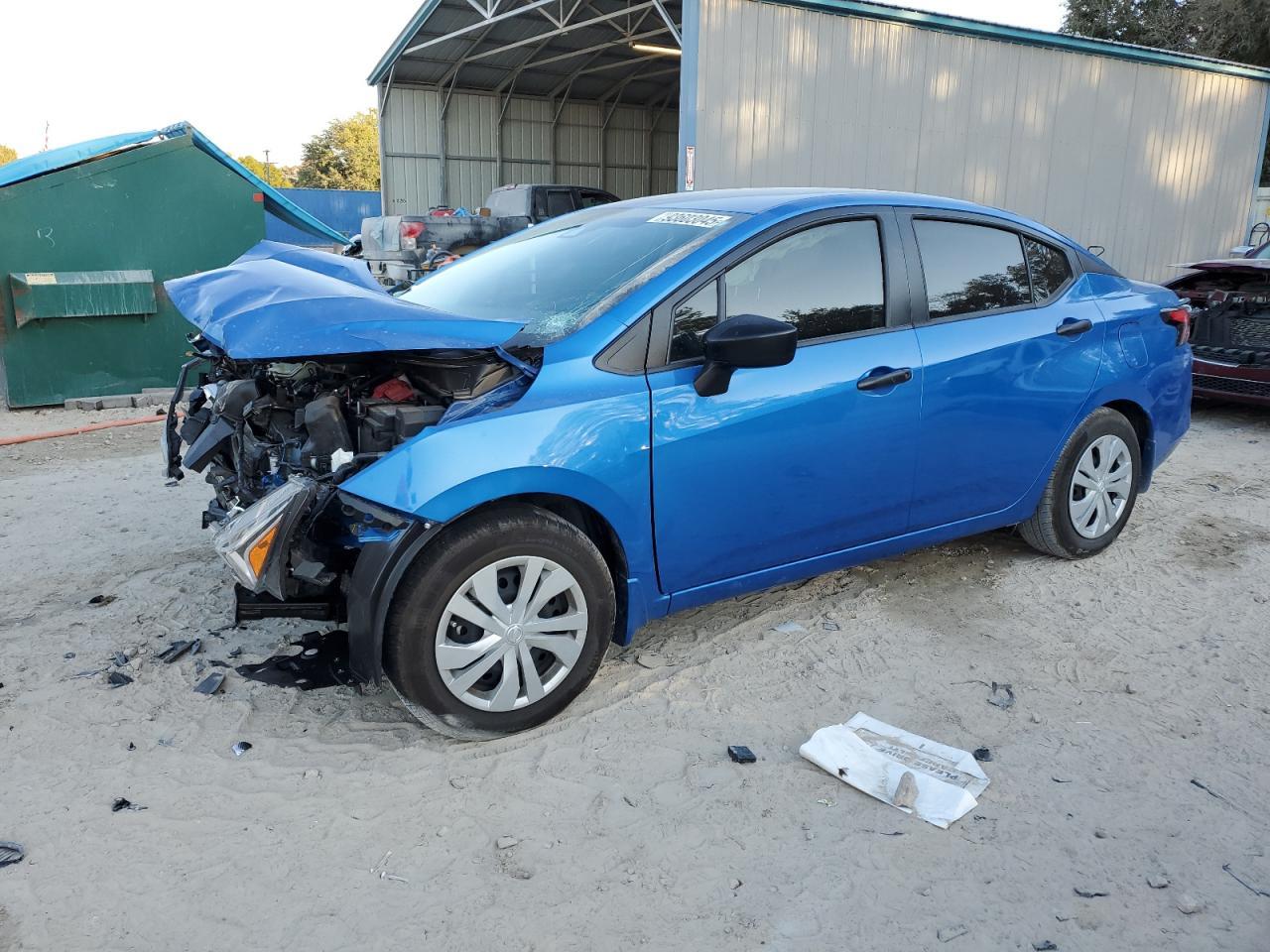 2023 Nissan Versa - zdjęcie główne