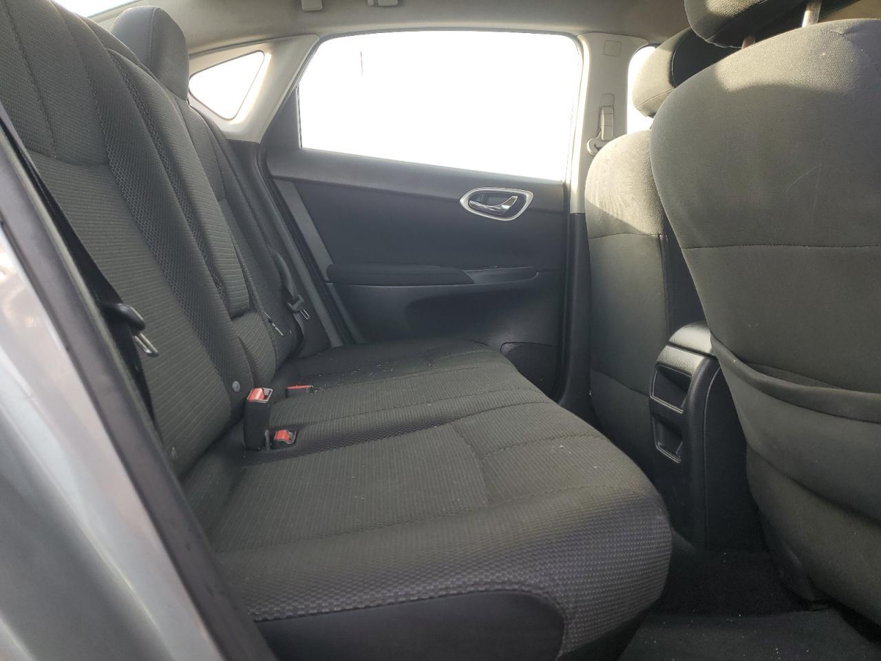2013 Nissan Sentra - zdjęcie 10