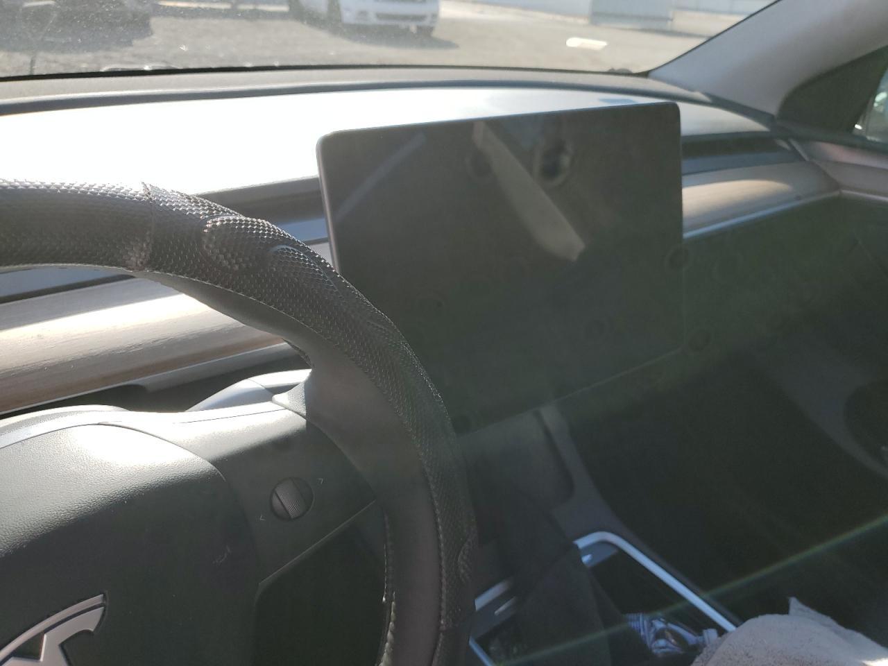 2023 Tesla Model Y - zdjęcie 9