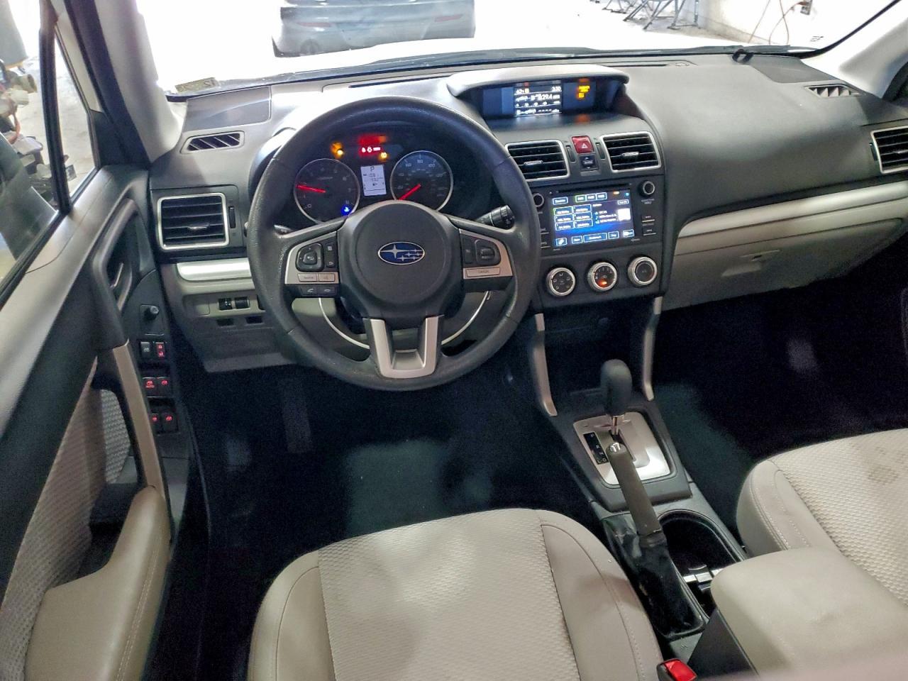 2017 Subaru Forester - zdjęcie 8