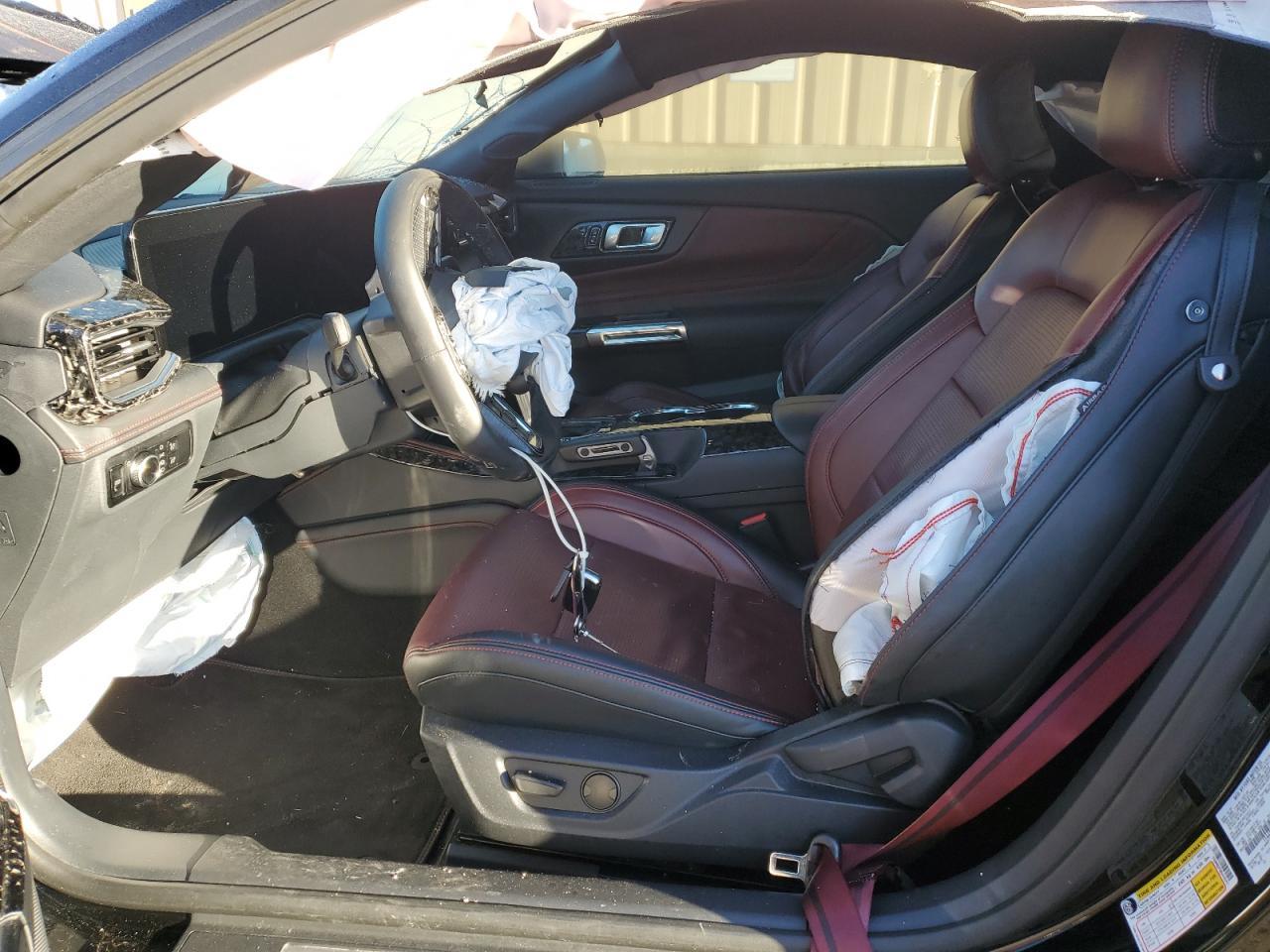 2024 Ford Mustang Gt - zdjęcie 7