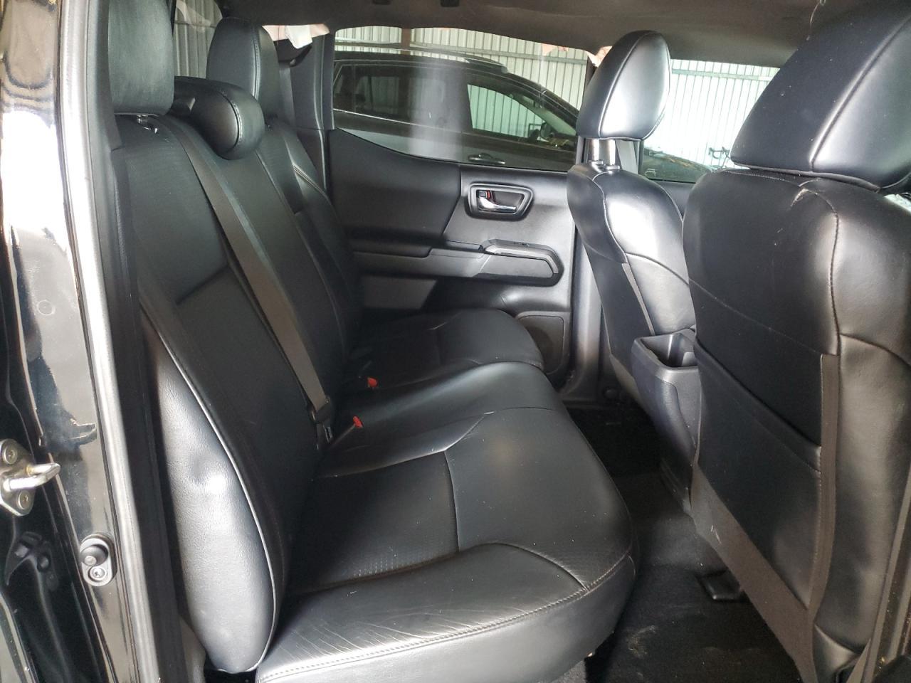 2019 Toyota Tacoma - zdjęcie 10