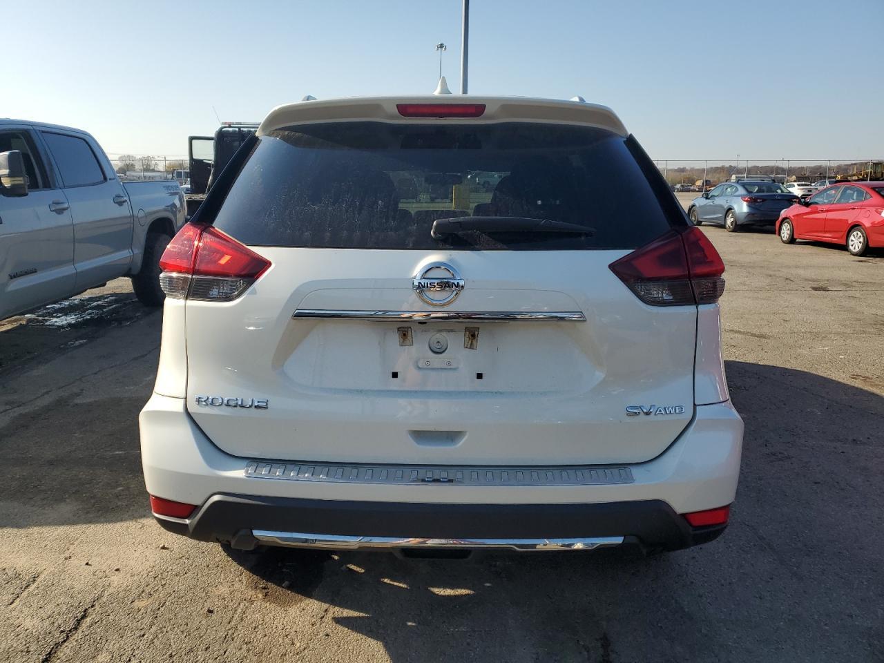 2018 Nissan Rogue - zdjęcie 6