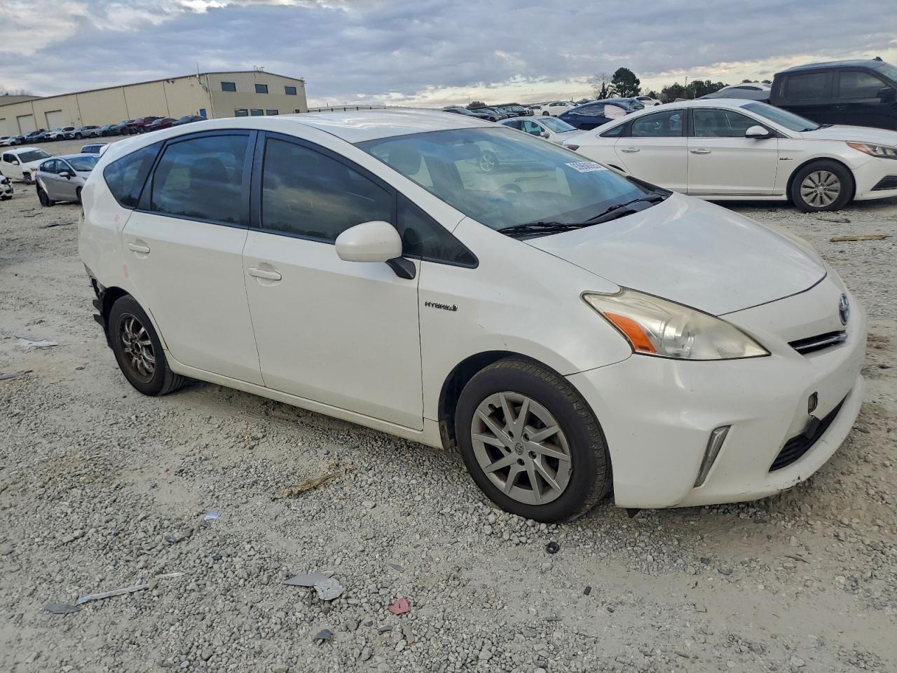 2013 Toyota Prius V - zdjęcie 4