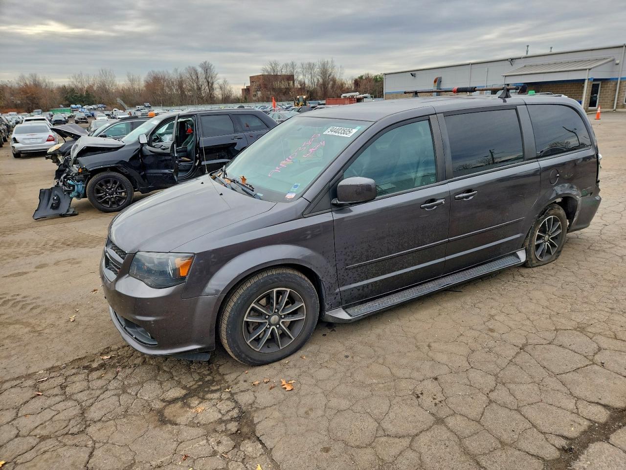 2016 Dodge Caravan - zdjęcie główne