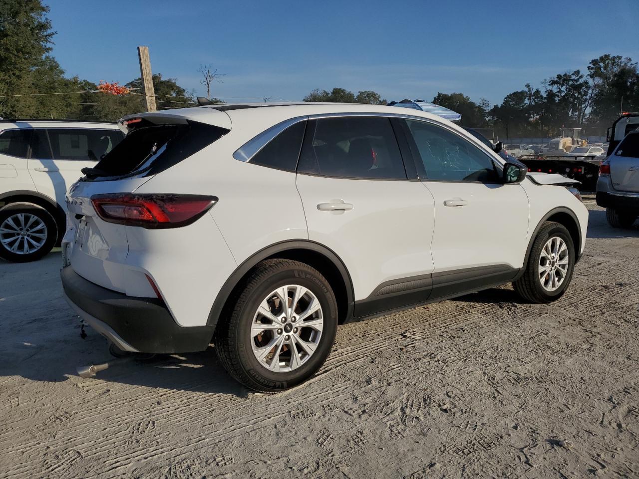 2023 Ford Escape Active - zdjęcie 3