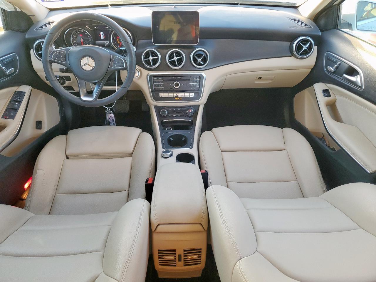 2019 Mercedes-Benz Klasa GLA - zdjęcie 8