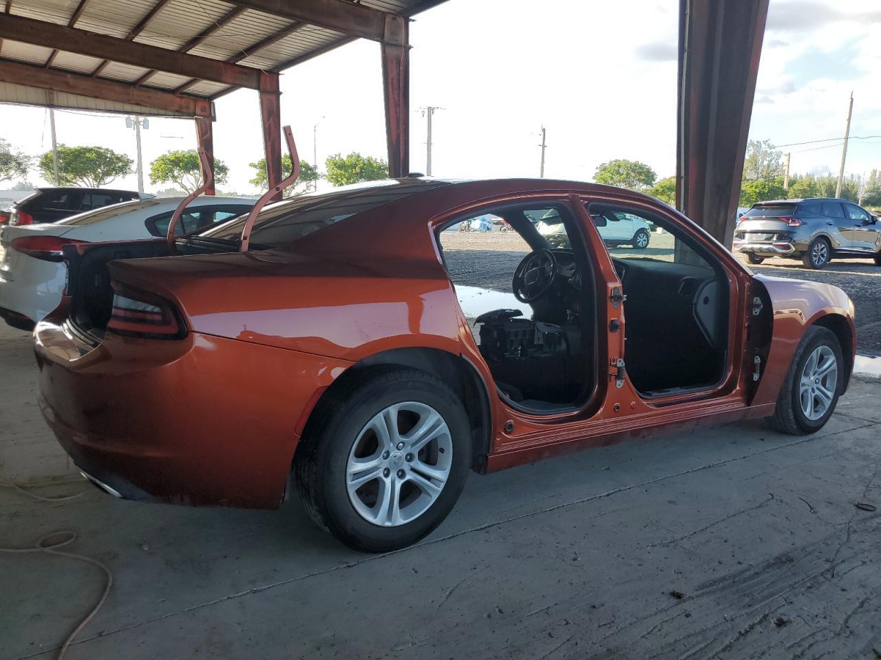 2020 Dodge Charger Sxt - zdjęcie 3