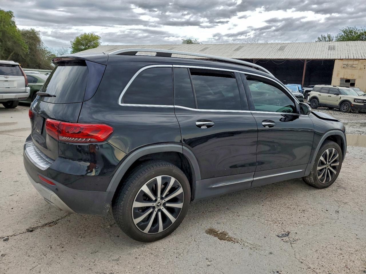 2021 Mercedes-Benz Glb 250 - zdjęcie 3