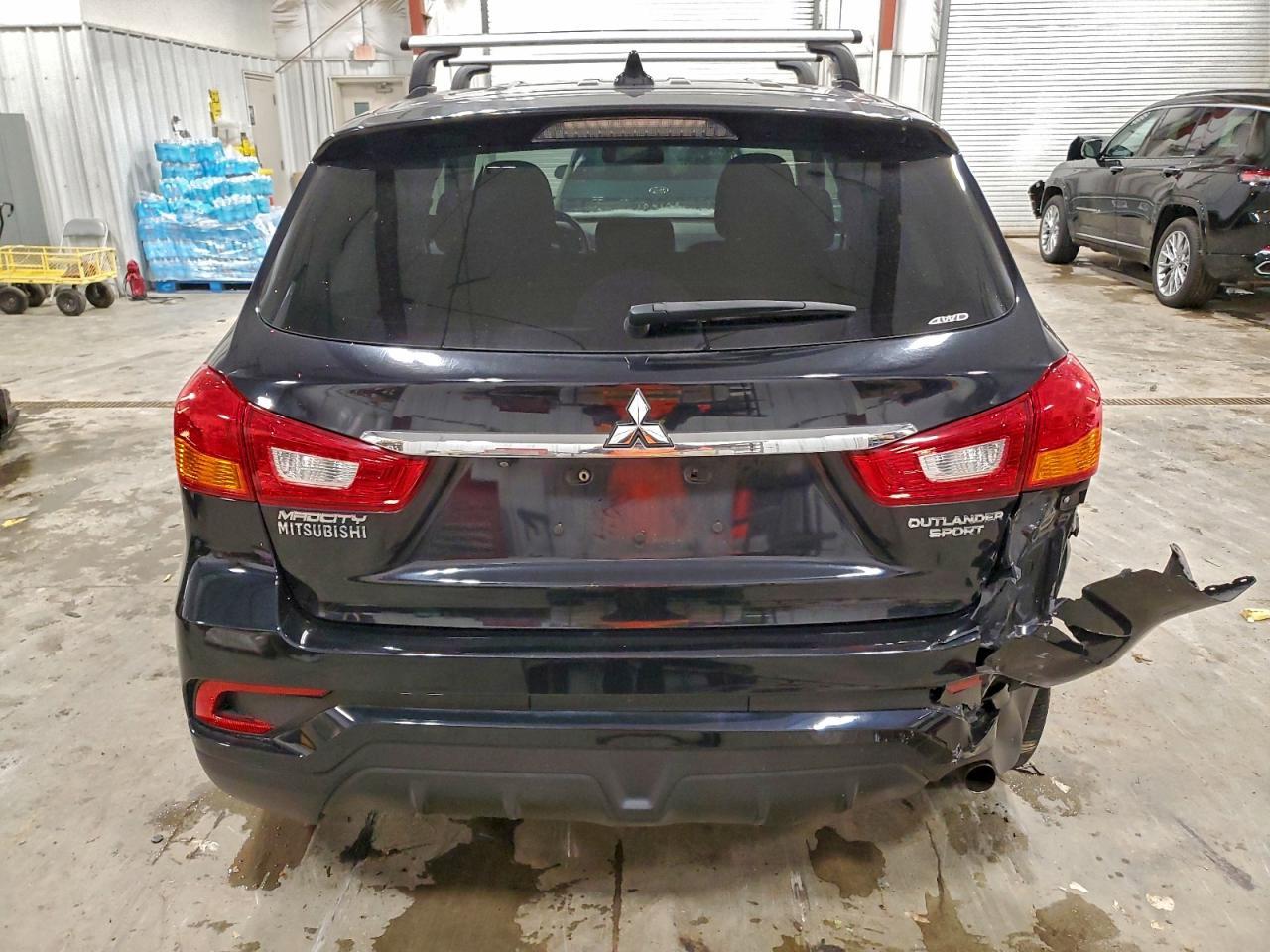 2018 Mitsubishi Outlander - zdjęcie 6