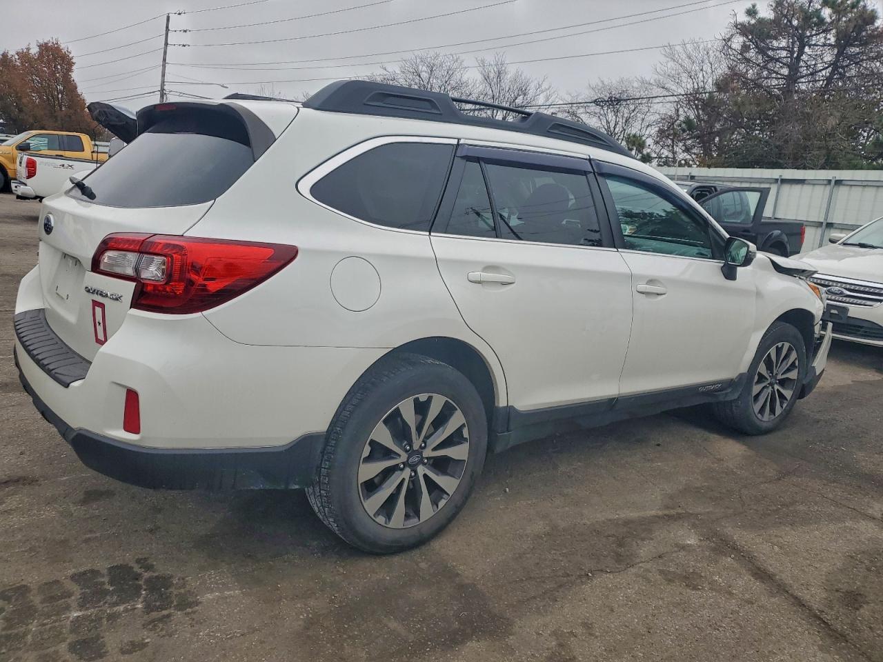 2015 Subaru Outback - zdjęcie 3
