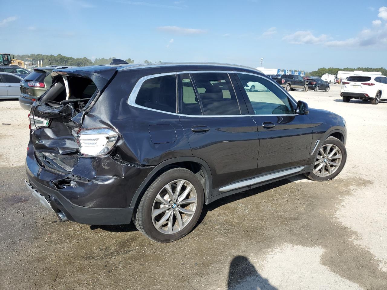 2019 BMW X3 - zdjęcie 3