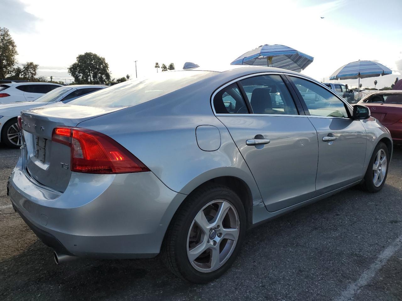 2013 Volvo S60 - zdjęcie 3