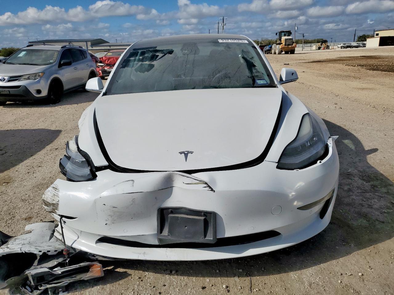2020 Tesla Model 3 - zdjęcie 5