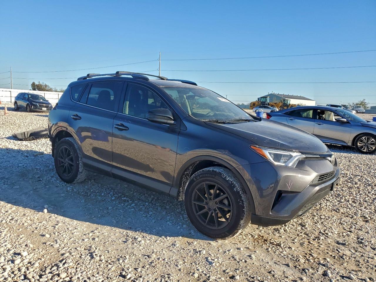 2017 Toyota Rav4 Le - zdjęcie 4