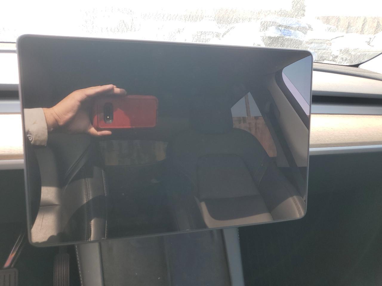 2024 Tesla Y - zdjęcie 9