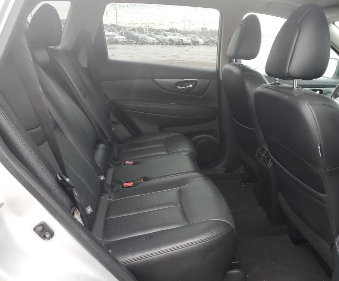 2016 Nissan Rogue - zdjęcie 11