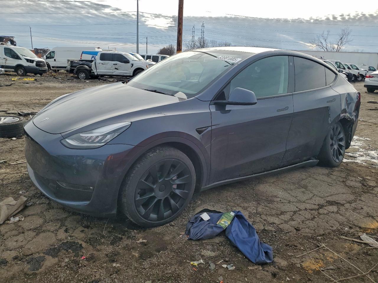 2021 Tesla Model Y - zdjęcie główne