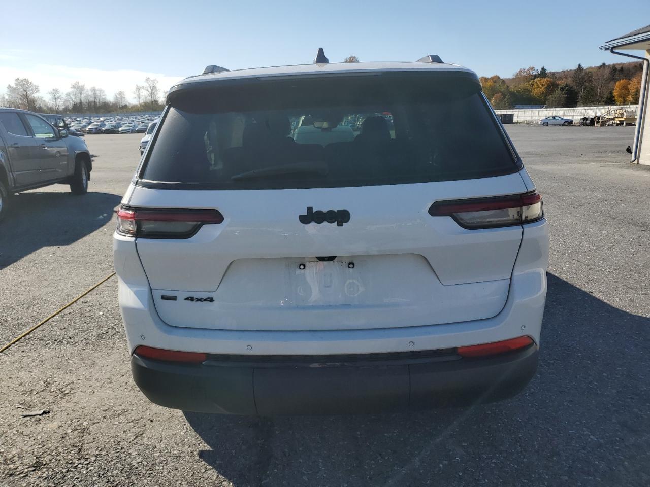 2021 Jeep Grand Cherokee L Laredo - zdjęcie 6