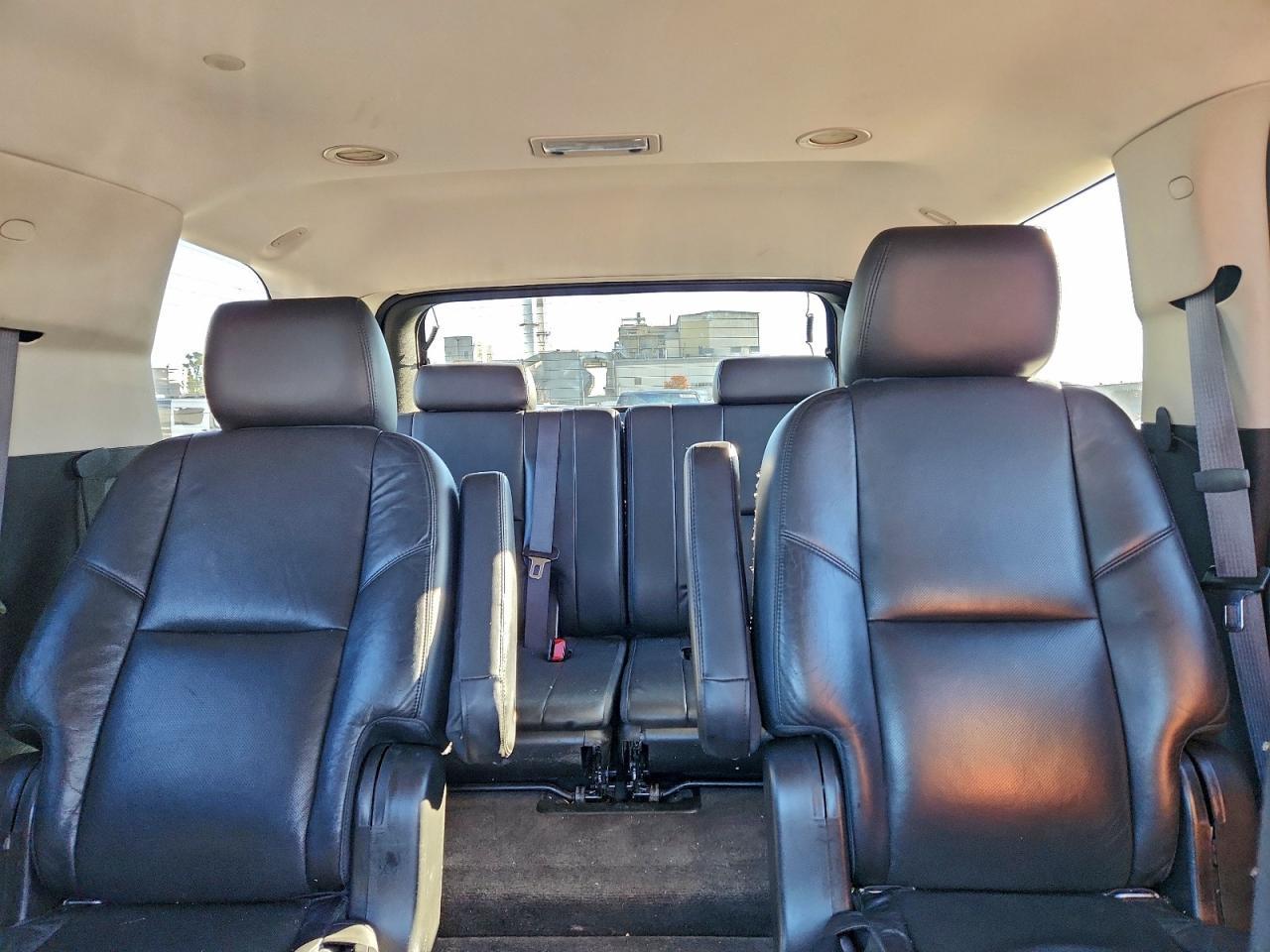 2013 Cadillac Escalade - zdjęcie 10