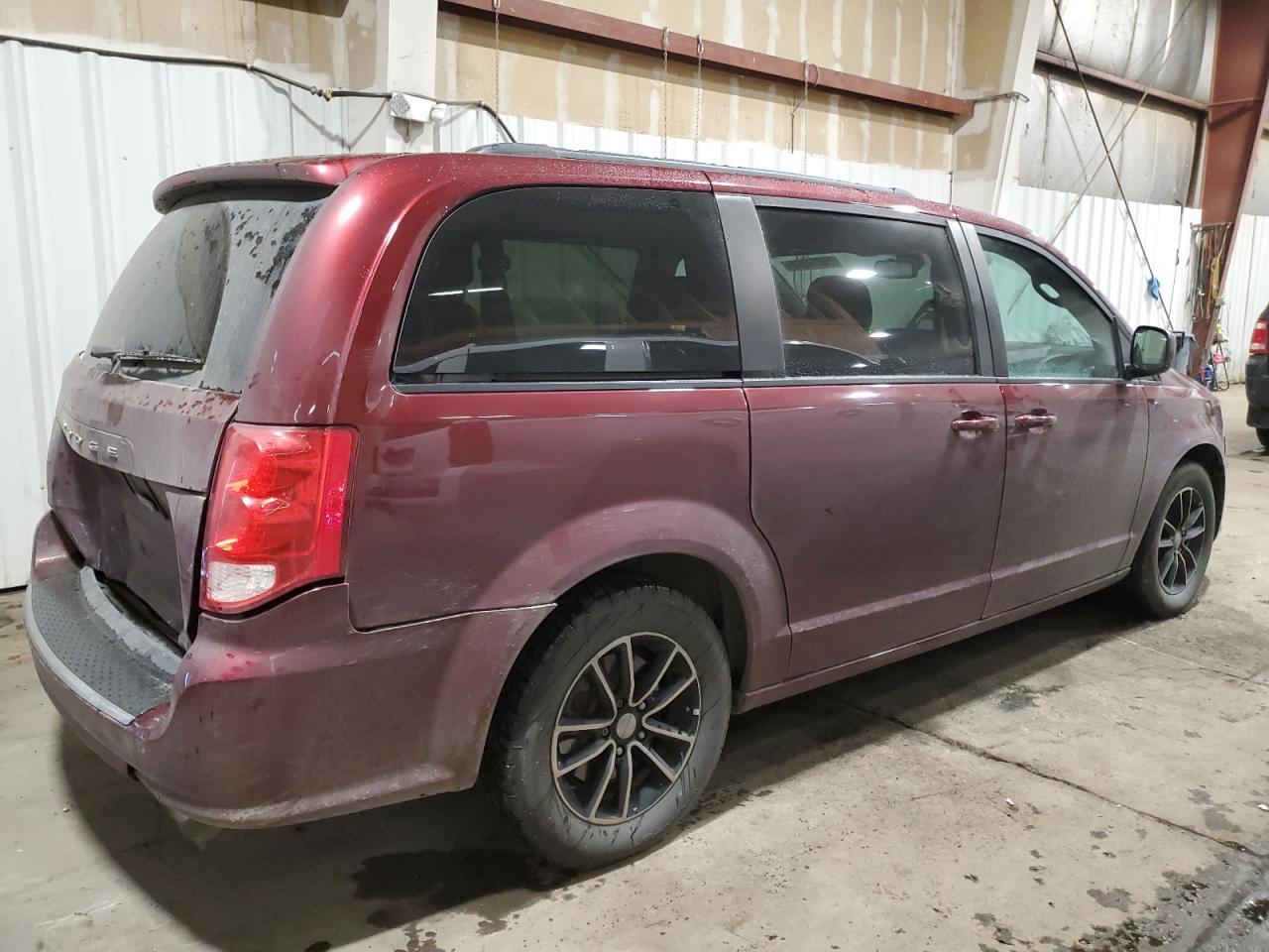 2018 Dodge Caravan - zdjęcie 3