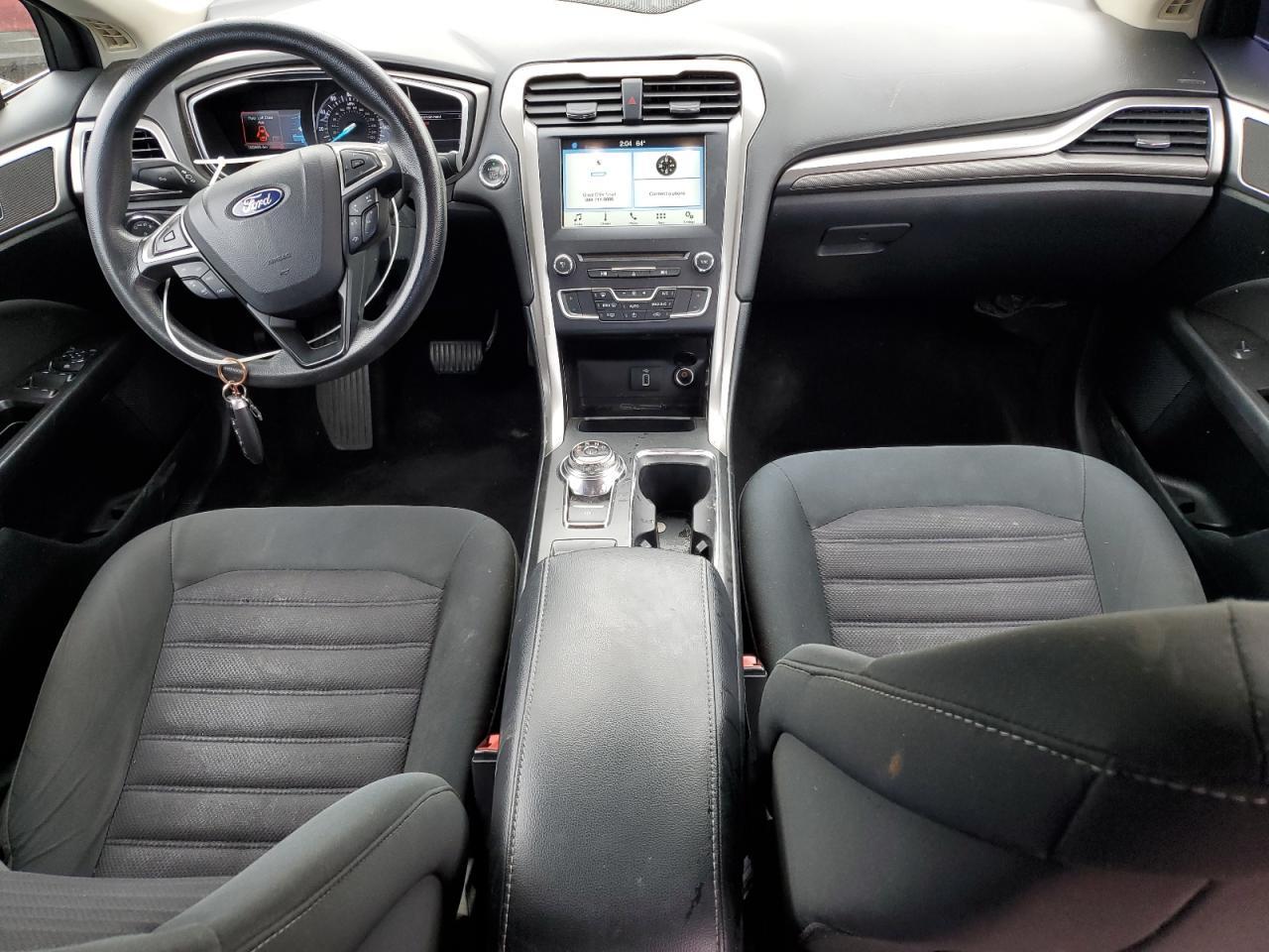 2017 Ford Fusion - zdjęcie 8