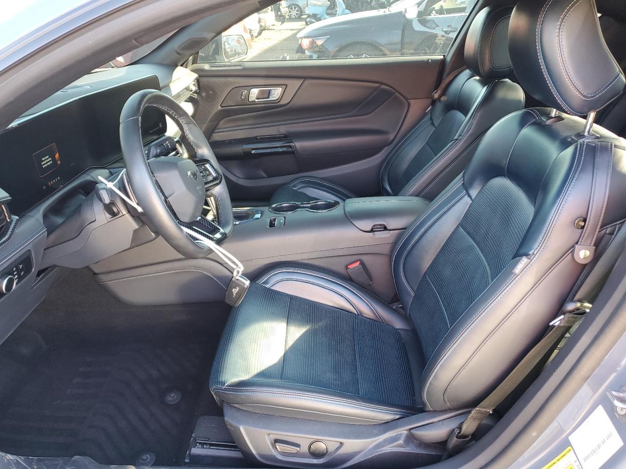 2024 Ford Mustang Gt - zdjęcie 7