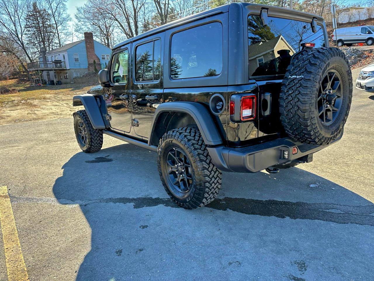 2025 Jeep Wrangler - zdjęcie 2