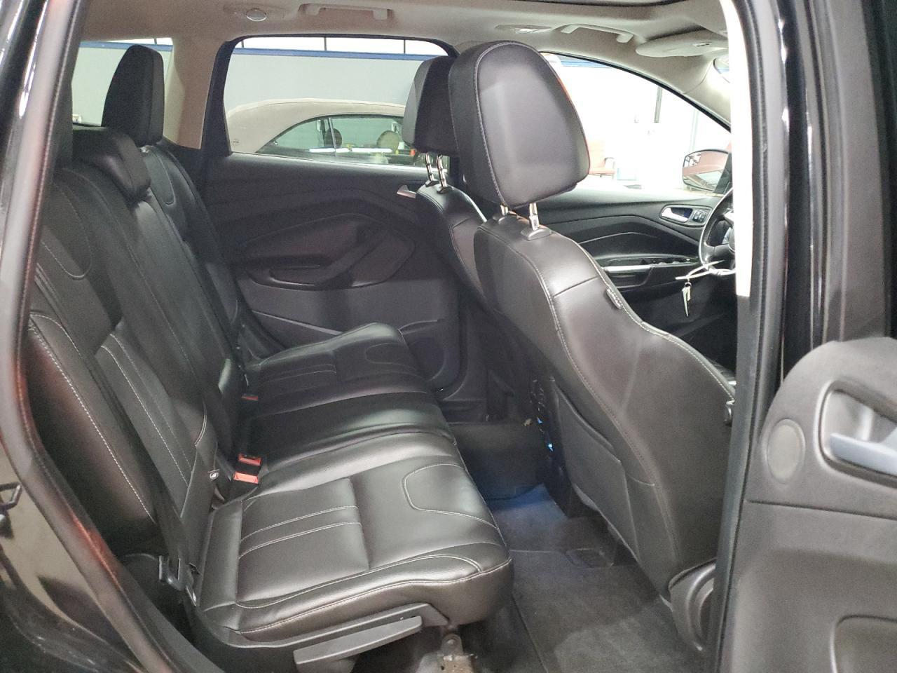 2013 Ford Escape Titanium - zdjęcie 11