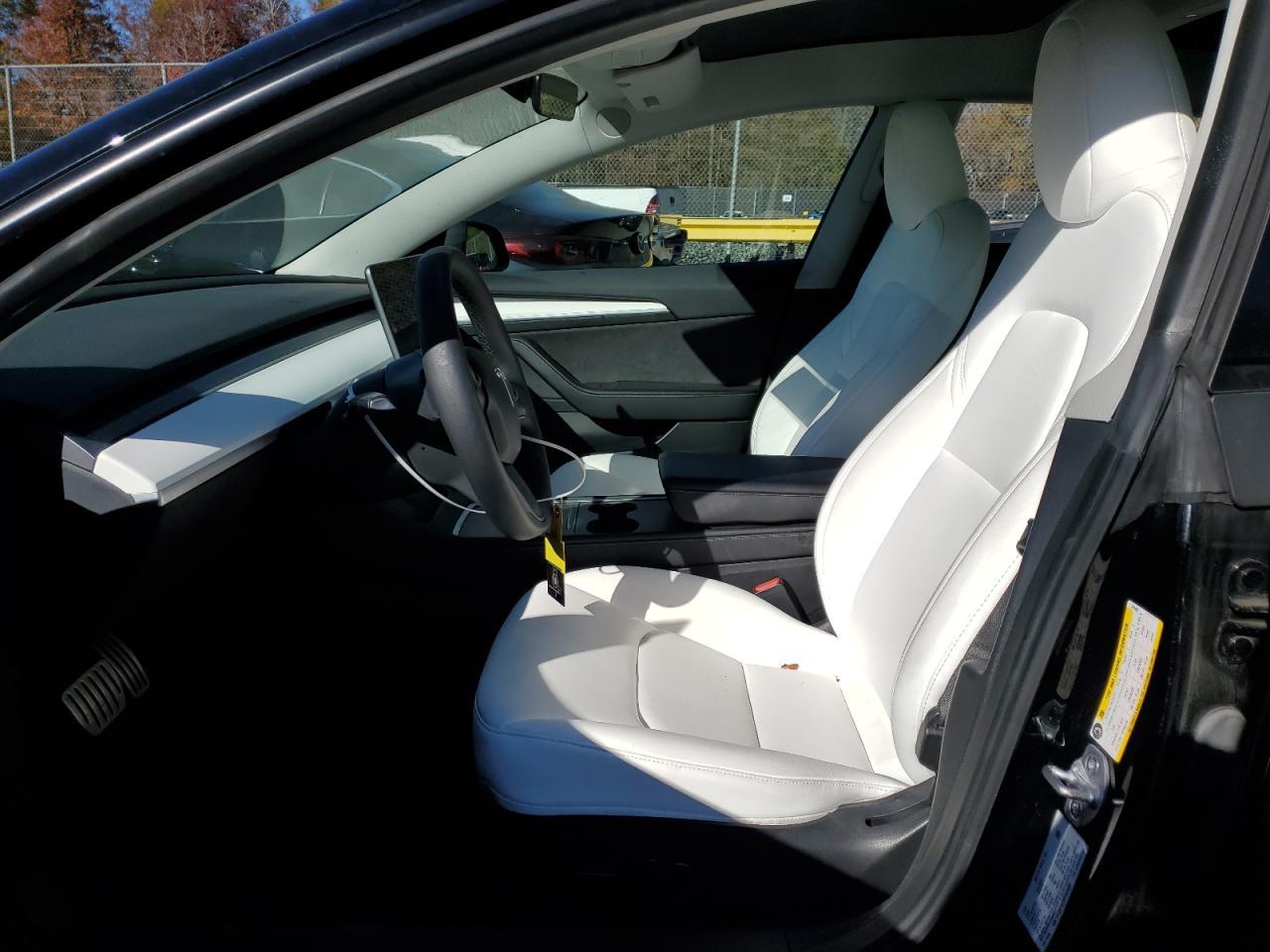 2023 Tesla Model 3 - zdjęcie 7