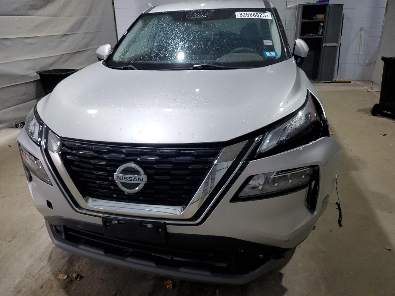 2021 Nissan Rogue Sv - zdjęcie 5