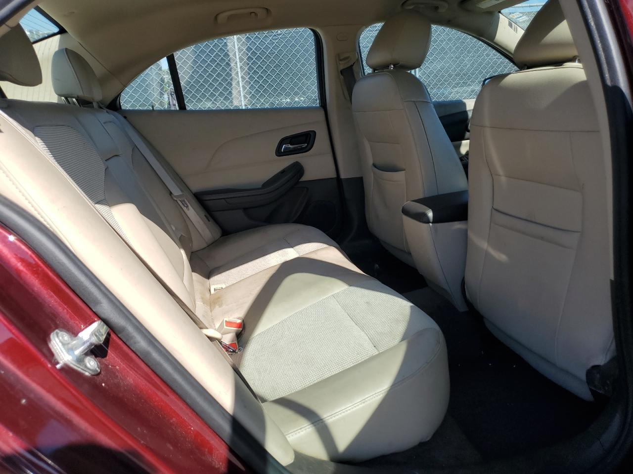 2016 Chevrolet Malibu - zdjęcie 10