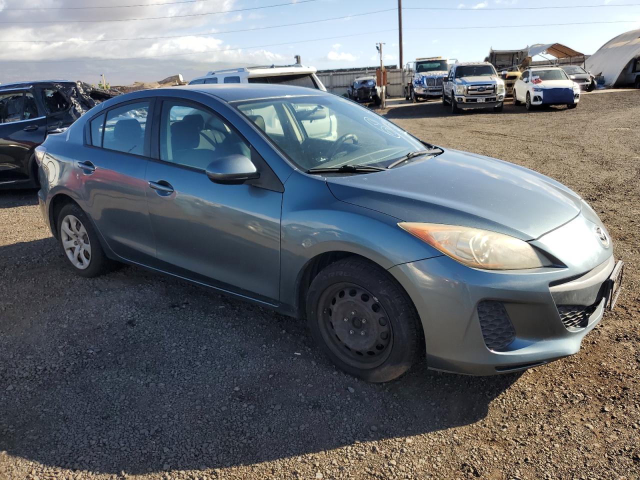 2013 Mazda 3 - zdjęcie 4