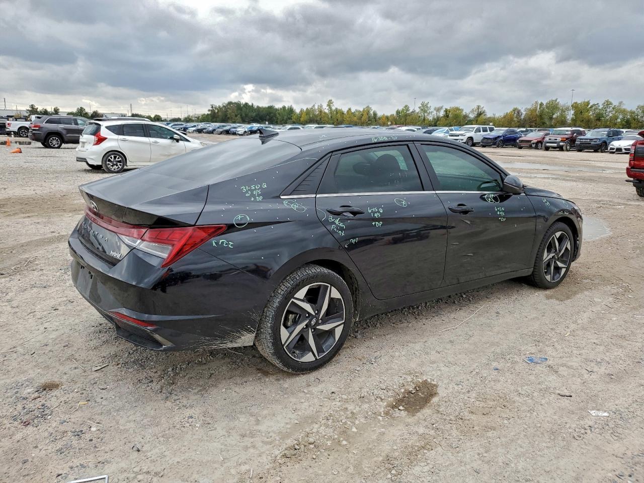 2023 Hyundai Elantra - zdjęcie 3