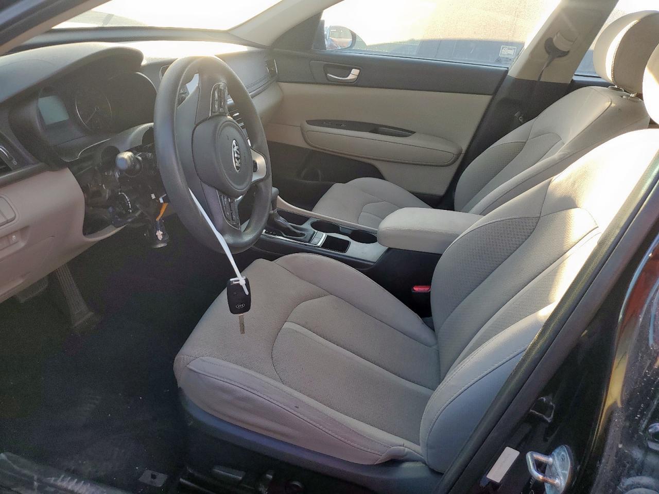 2017 Kia Optima - zdjęcie 7